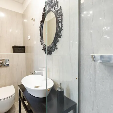 Avangarde Luxury Split